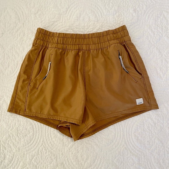 Vuori Dash Shorts Yellow Dark Golden - Picture 1 of 8